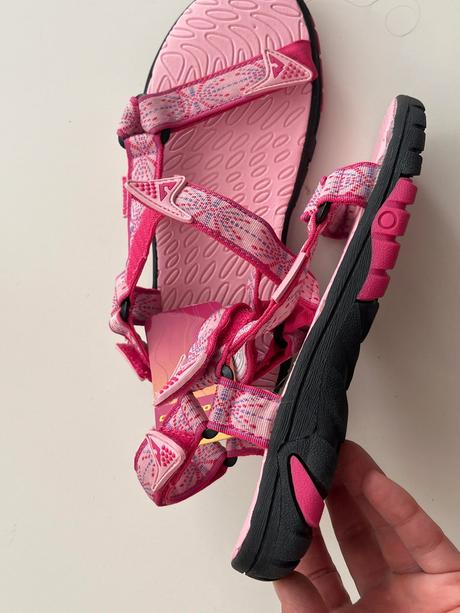 Sandále noučké, 33