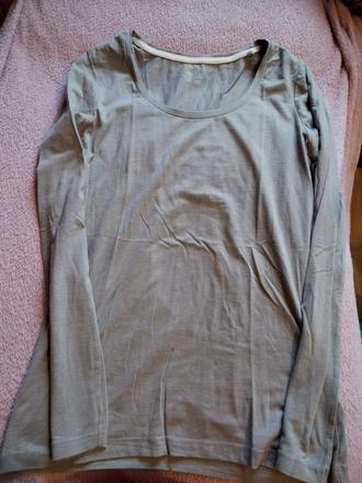 Sive tričko, 36