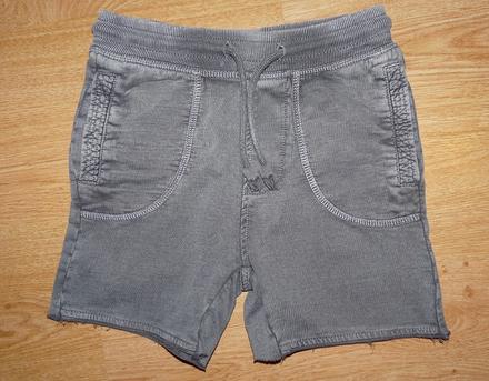 Kraťasy s vreckami, reserved,110