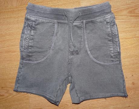 Kraťasy s vreckami, reserved,110