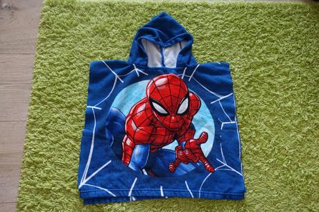 Uterákové pončo spiderman, 