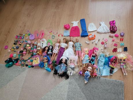 Bábiky s príslušenstvom, 