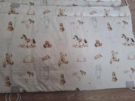 Vysoky 2x polstrovany mantinel do detskej postielk, šírka (cm): 45