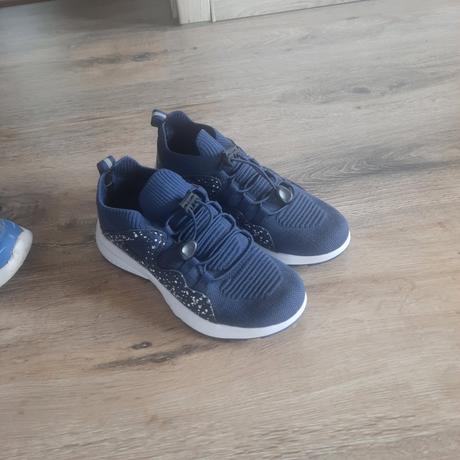 Tenisky nenosené nove, alpine pro,32