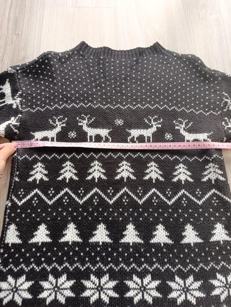 Dámsky čierny vianočný sveter, 