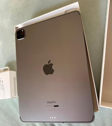 Predám ipad pro 11-inch m2 wi-fi+cellular 256gb, apple