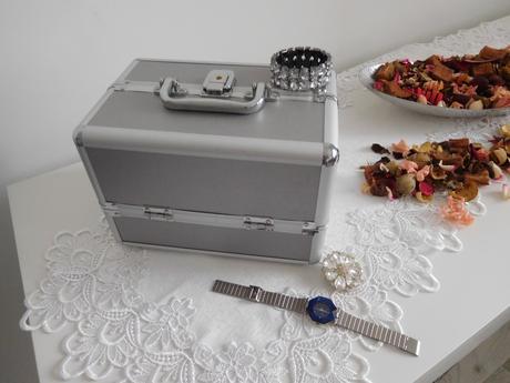 Kufrík na kozmetiku či šperky,, 