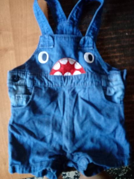 Kraťasy na traky, baby,74