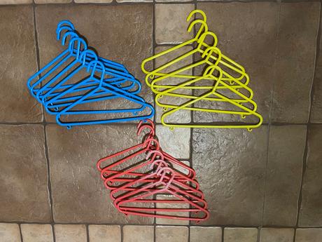 Farebne vesiaciky 17ks, 