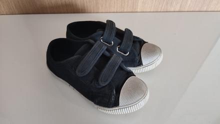 Prezuvky, tenisky, 27