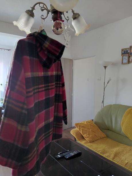 Predám nový kabátik kockovany jar jesen, c&a,<50