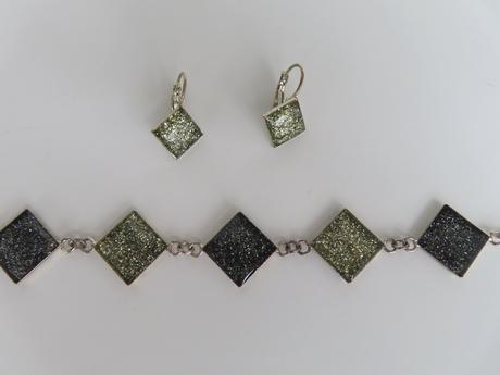 Náramok + náušnice,