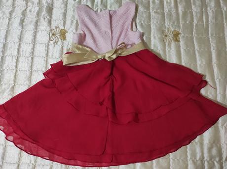 Spoločenské šaty na 4 roky, 110