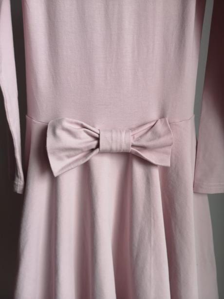 Svetloružové šaty s extratočivou sukňou zn. zuppa, 128