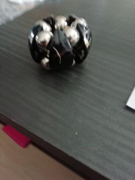 Ozdobna gumicka do vlasov, cierno-zlata, 