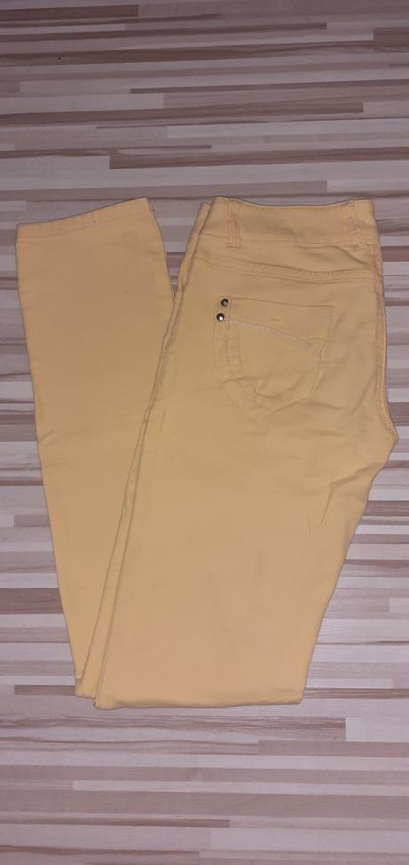 Žlté rifle, glo-story,s