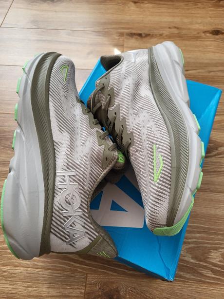 Hoka klifton 9, 44