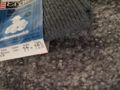 Vysoké ponožky, 44