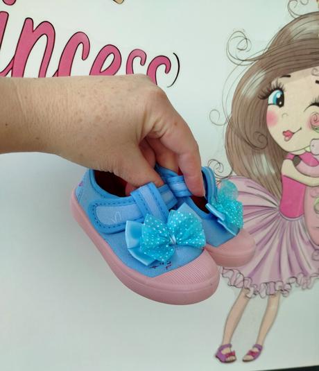 Sandálky s mašľou, deichmann,23