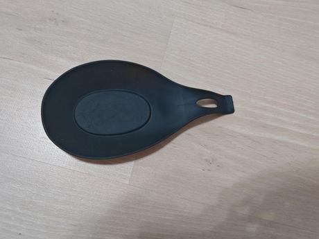 2 ks podlozky pod varesku, 