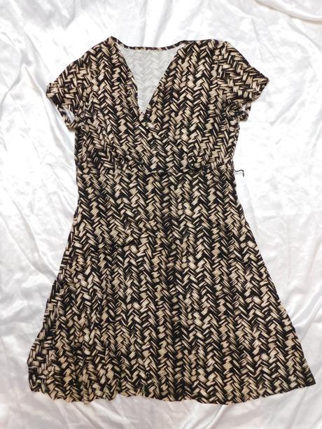 Pekne upletove šaty, 40