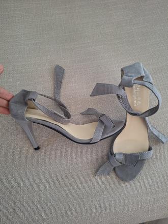 Sandalky s maslickou, 38