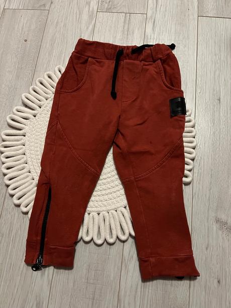 Tepláky so zipsami, 92