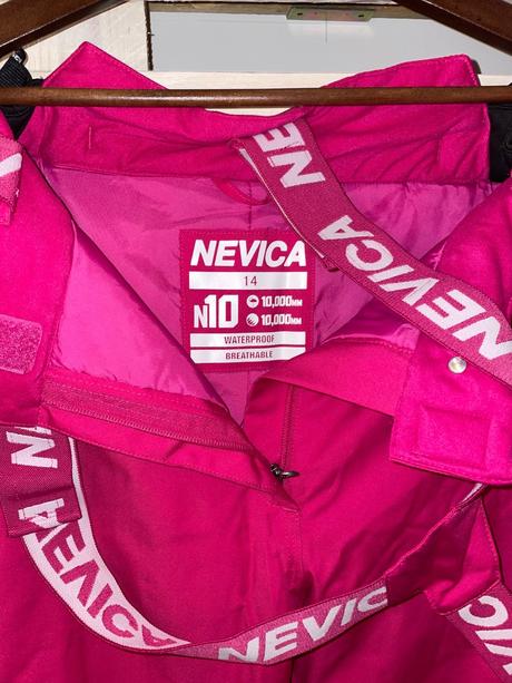 Dámska lyžiarska súprava, 42