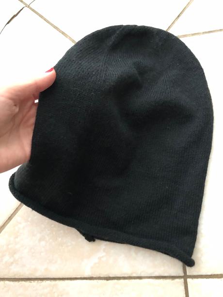 Damska čierna ciapka, 