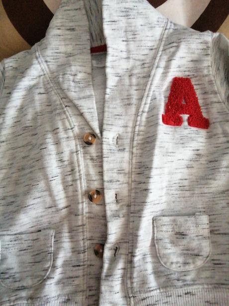 Svetrík na gombíky, pepco,86