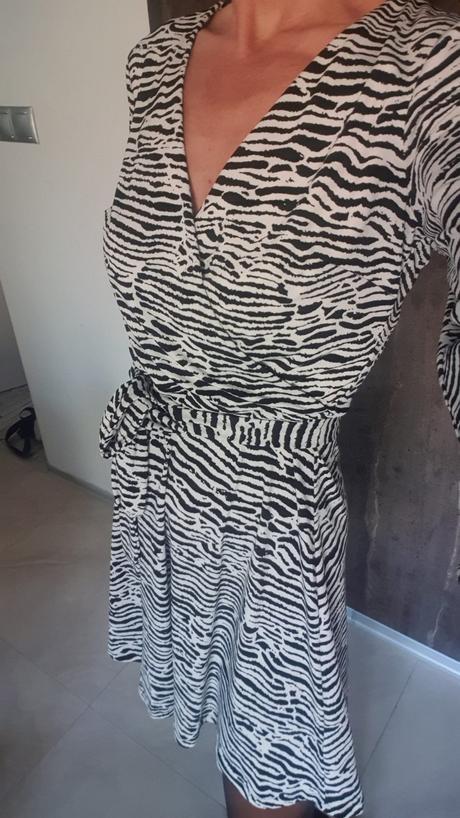 Dokonalé saty , ako nove , zn. hm , velkost s, h&m,s