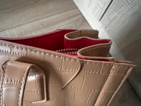 Krasna kabelka na rameno valentino, valentino