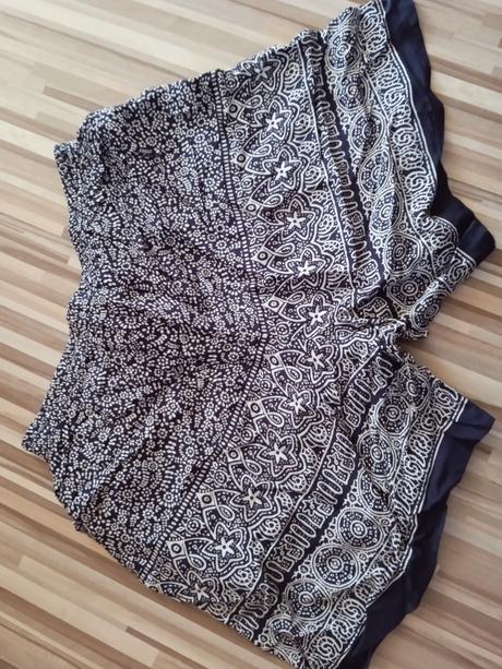 Predám damske kraťasy, 42