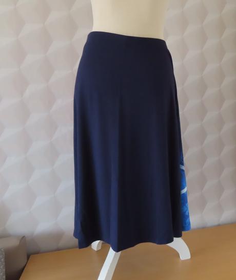 Dámska sukňa, veľ. l/xl, l