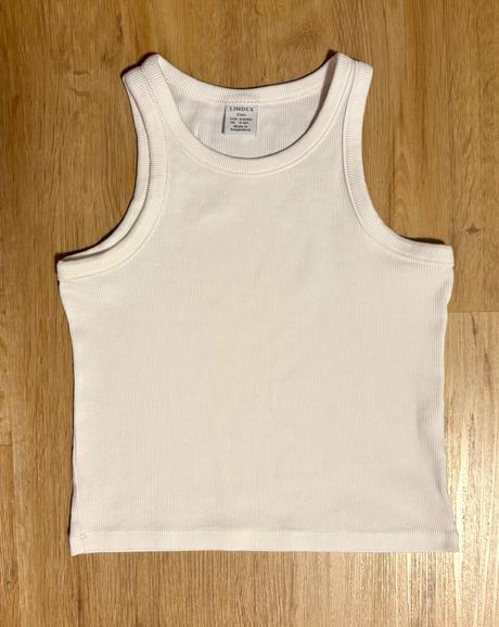 Žebrovaný nátělník- crop-top, lindex,134