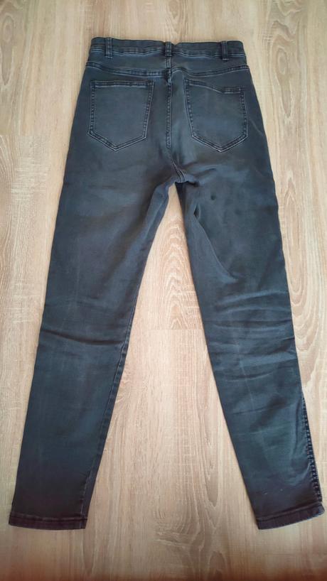 Perfektné rifle, bershka,38