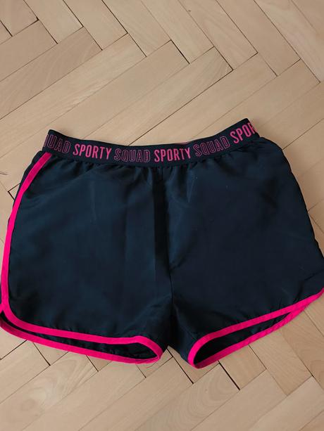 Športové kraťasy, 146