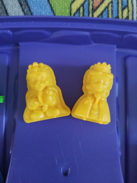 Formičky a krabica na hru s kinetickým pieskom, 