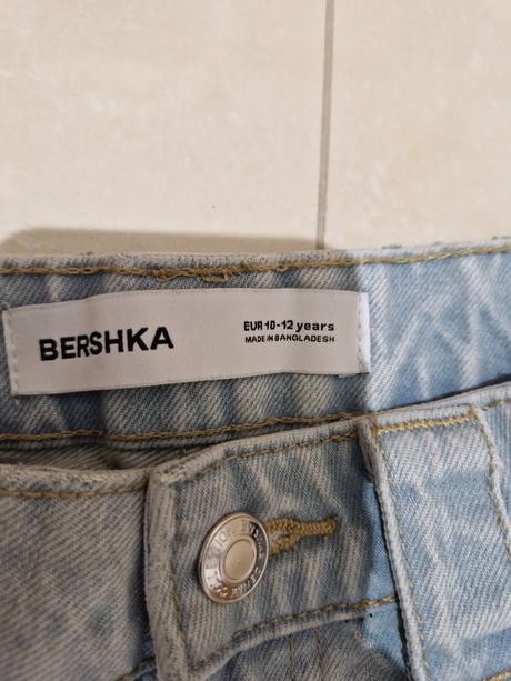 Dievčenské rifle bershka, bershka,152