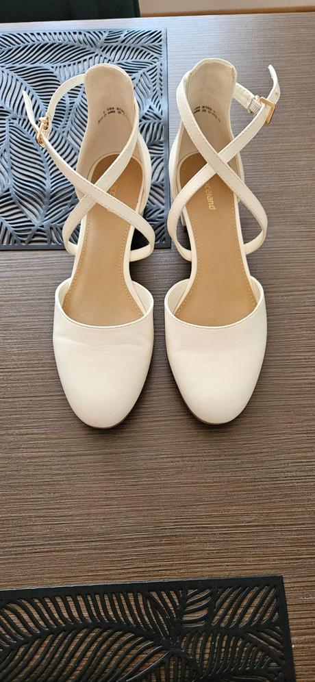 Biele topánočky, graceland,37