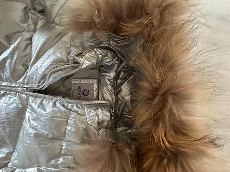 Zimna kombinéza, 74