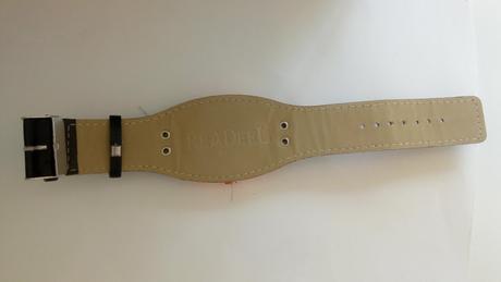 Hodinky veľmi málo nosené, 