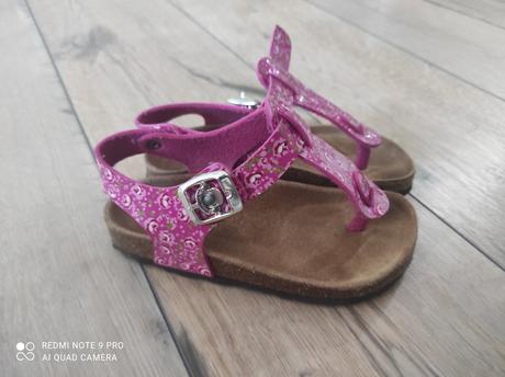 Sandálky, 30