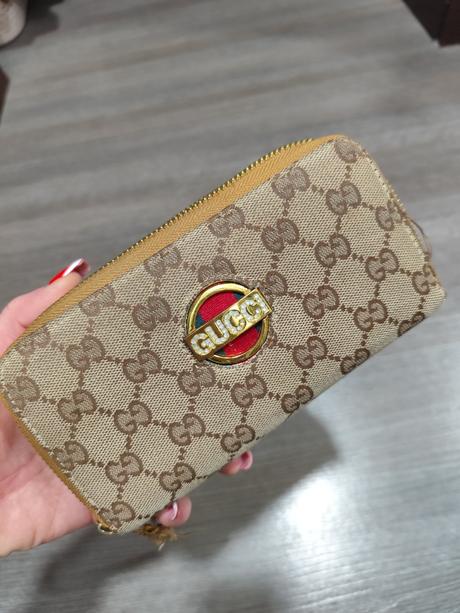 Dámska peňaženka, 