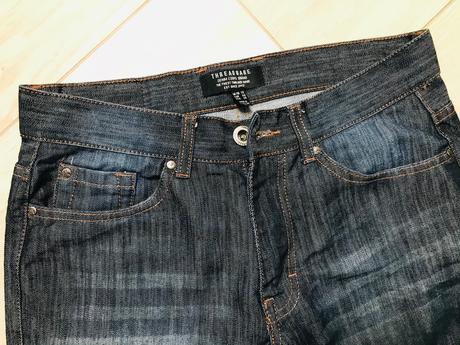 Perfektné riflové kraťasy, 40