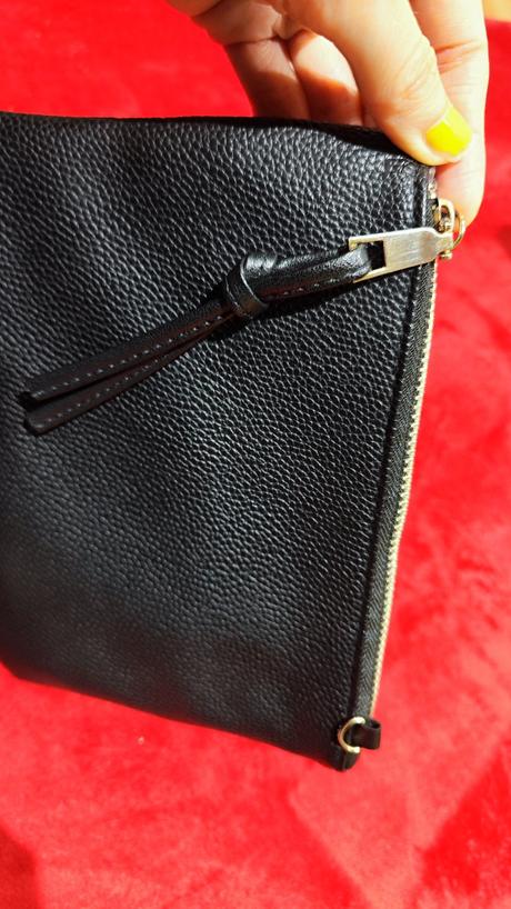 Čierna crossbody kabelka,