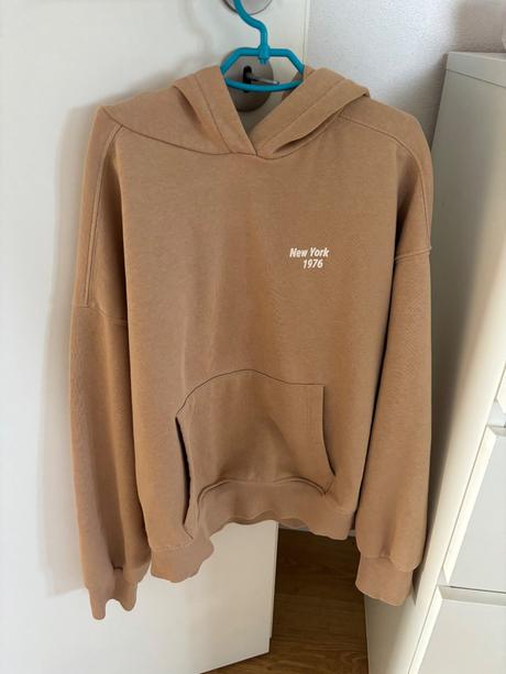 Takmer nenosena mikina, c&a,152