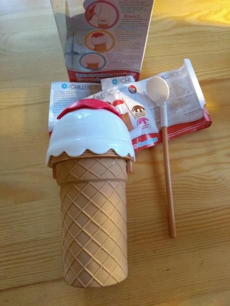 Pohar na vyrobu zmrzliny dracik - 2,50 eur,