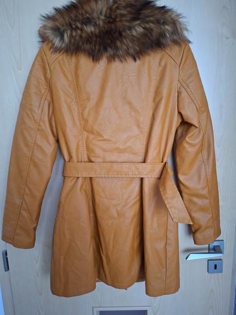 Zateplená koženka s kožušiny veľ.m, m