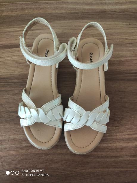 Sandálky, graceland,33